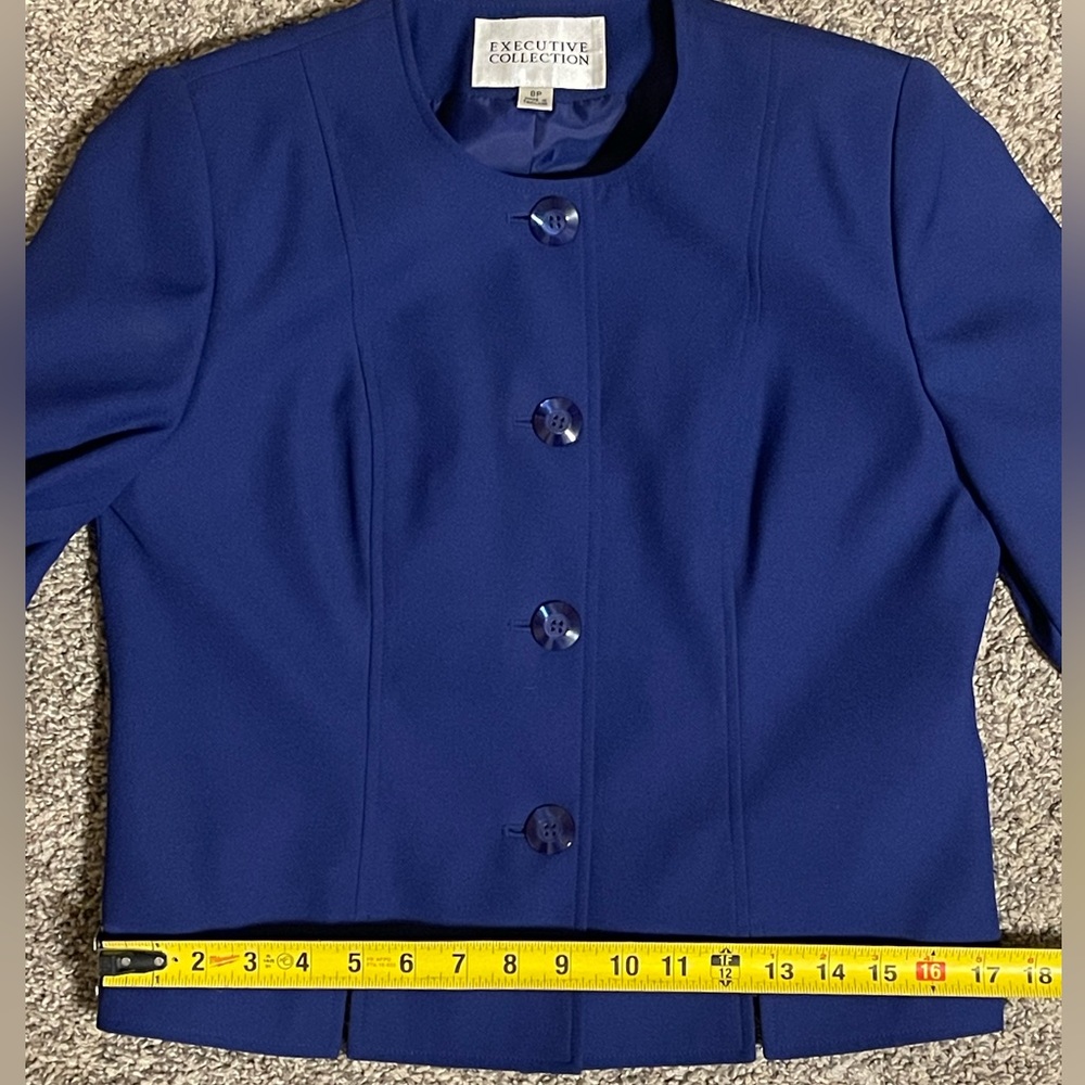NEW Executive Collection Suit - Picture 7 of 16